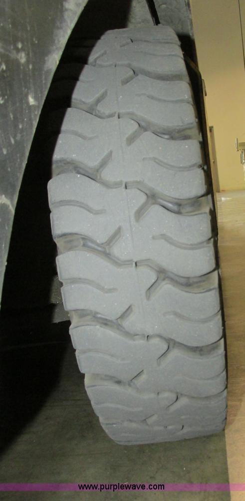 image for item I3494 Yale forklift