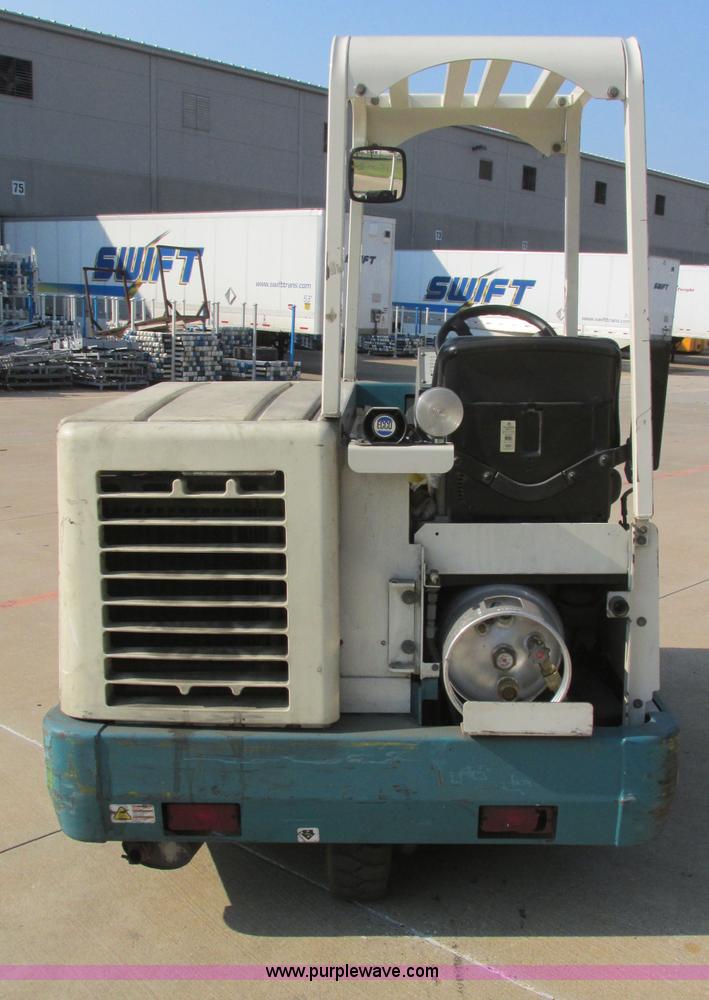 image for item I3495 Tennant 6650XS ride-on sweeper