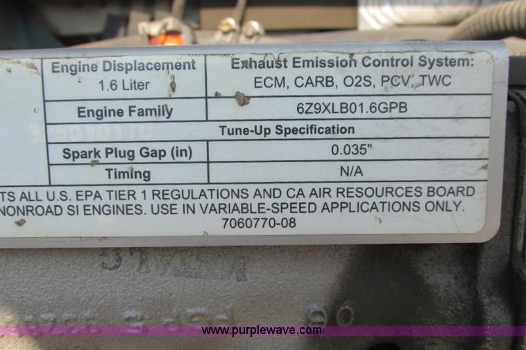 image for item I3495 Tennant 6650XS ride-on sweeper