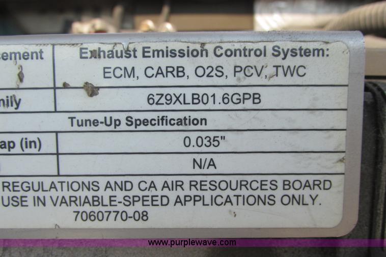 image for item I3495 Tennant 6650XS ride-on sweeper