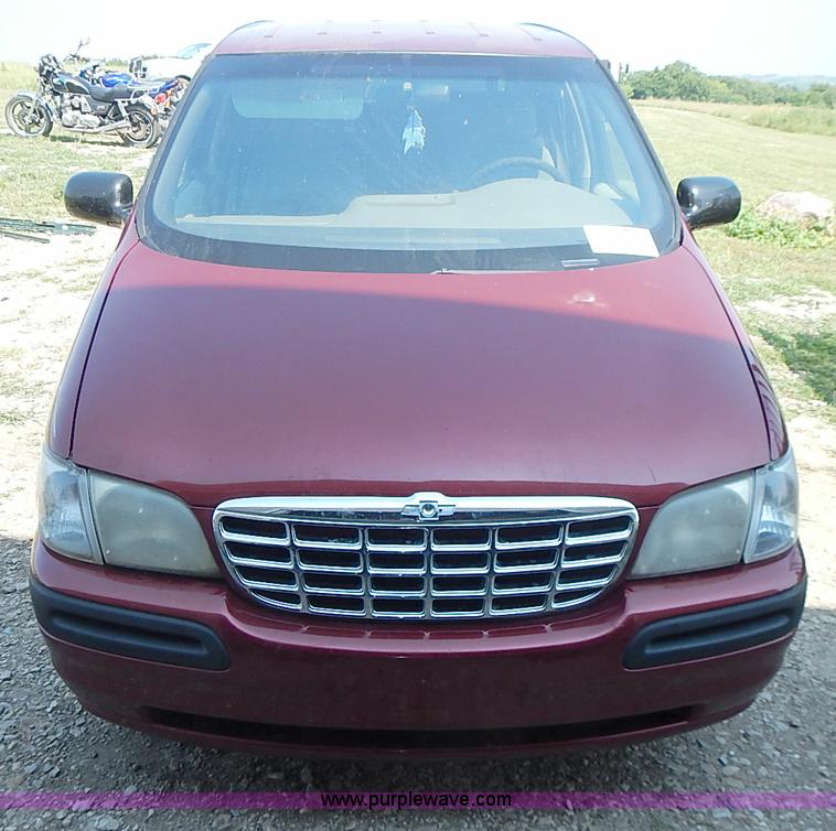 image for item I3557 2000 Chevrolet Venture LS van