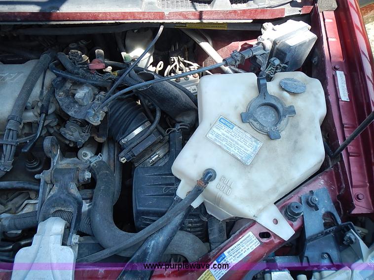 image for item I3557 2000 Chevrolet Venture LS van