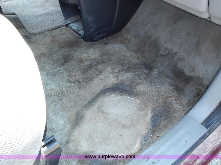 image for item I3557 2000 Chevrolet Venture LS van