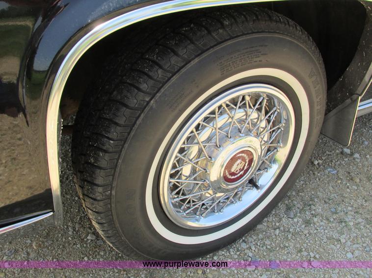 image for item I3876 1989 Cadillac Brougham