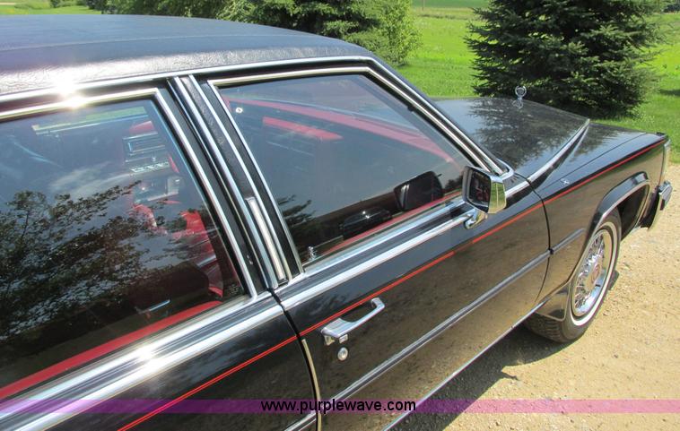 image for item I3876 1989 Cadillac Brougham