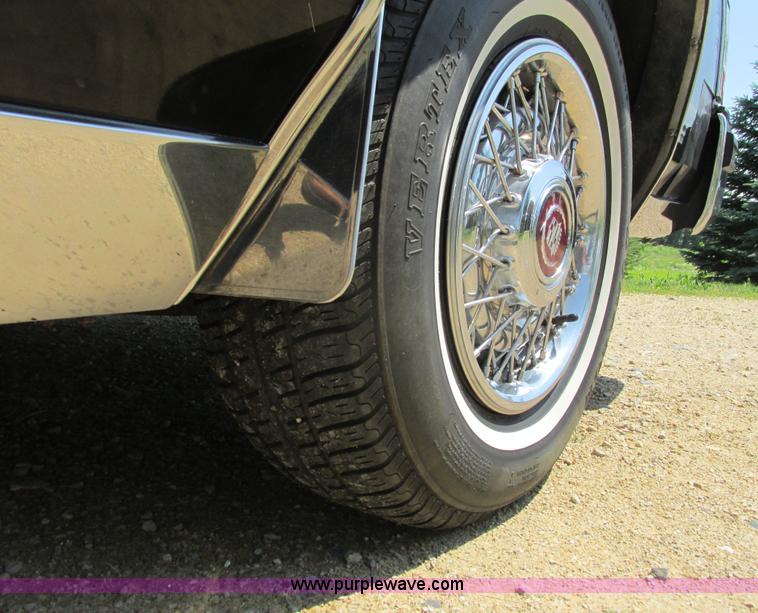 image for item I3876 1989 Cadillac Brougham