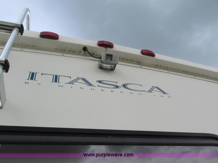 image for item I4146 1995 Winnebago ICG34RQ Itasca camper