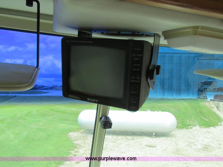 image for item I4146 1995 Winnebago ICG34RQ Itasca camper