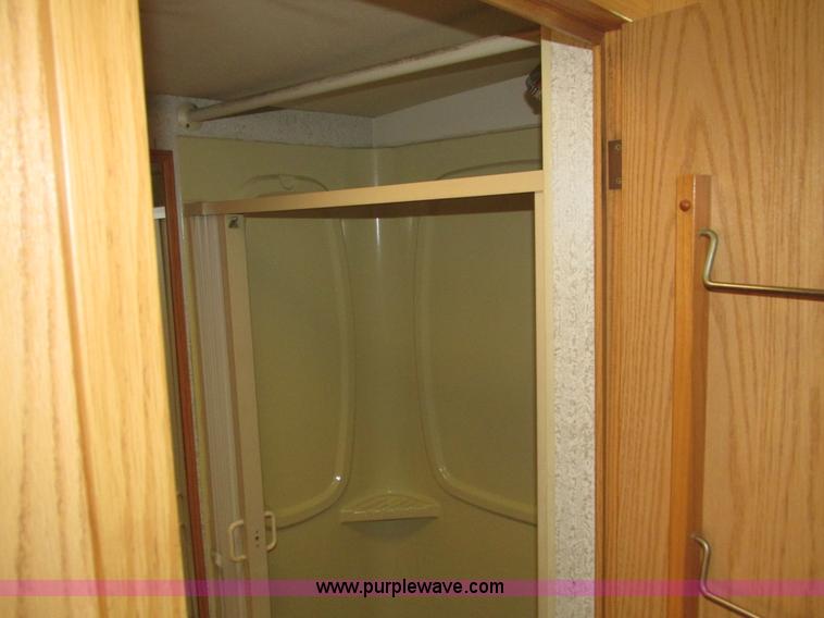 image for item I4146 1995 Winnebago ICG34RQ Itasca camper