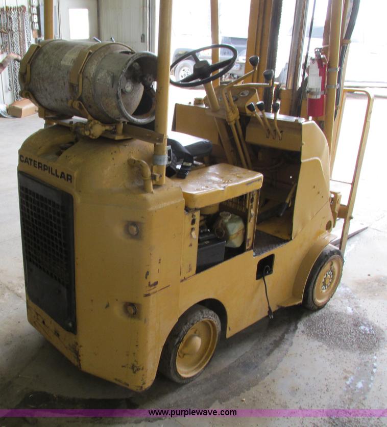 image for item I4147 Caterpillar TC30 forklift