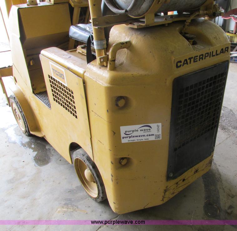 image for item I4147 Caterpillar TC30 forklift