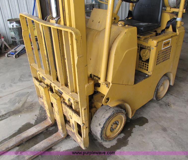 image for item I4147 Caterpillar TC30 forklift