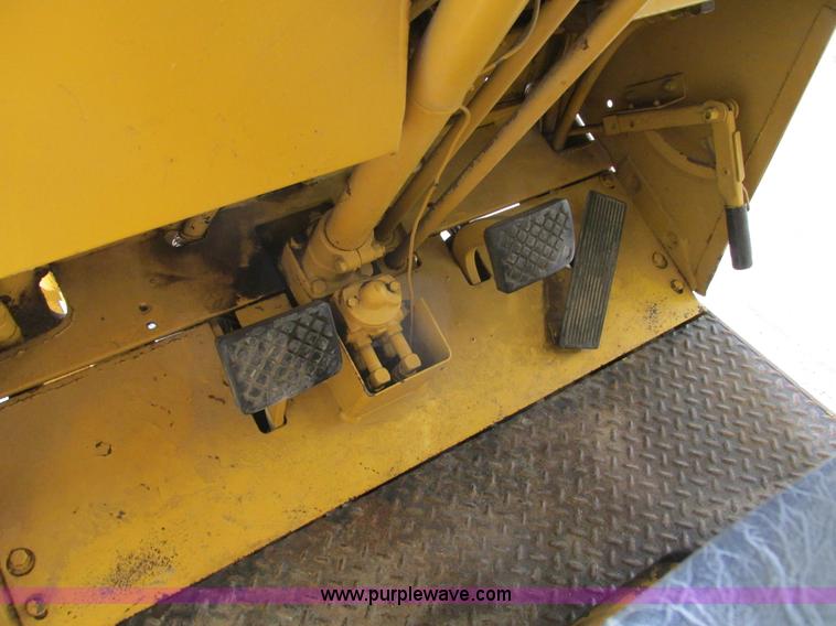 image for item I4147 Caterpillar TC30 forklift