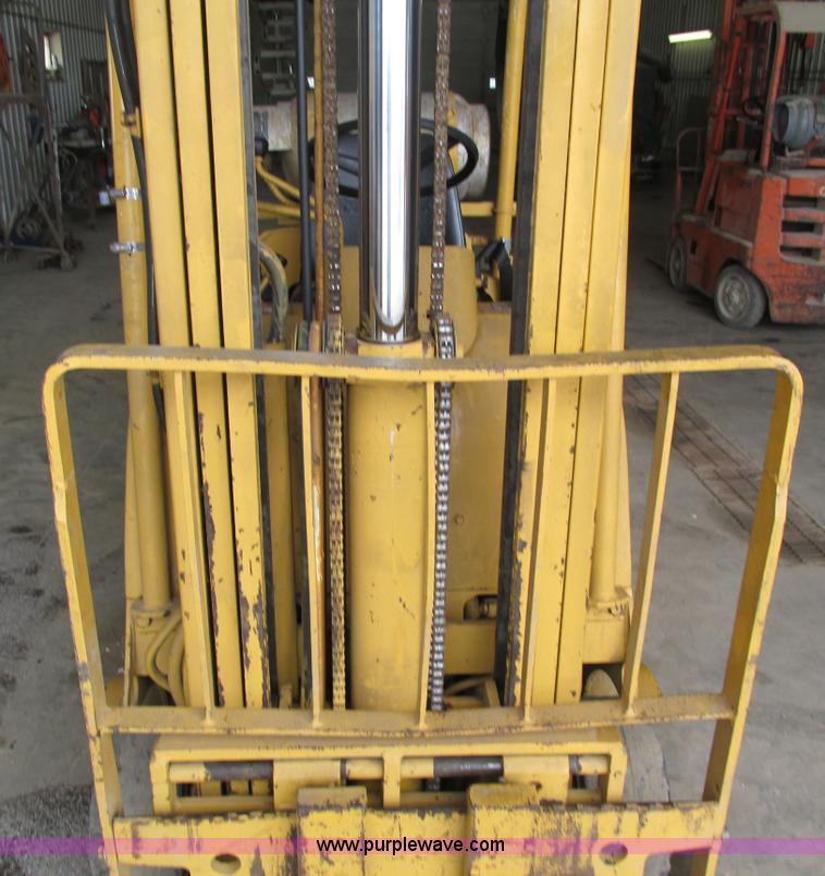 image for item I4147 Caterpillar TC30 forklift