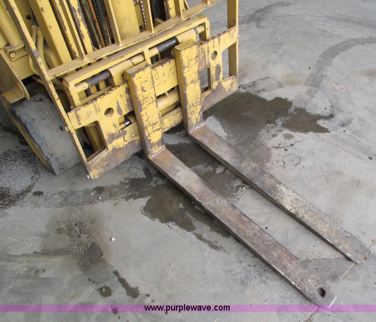 image for item I4147 Caterpillar TC30 forklift