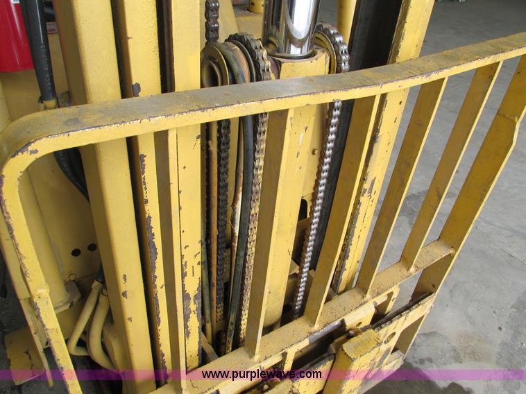 image for item I4147 Caterpillar TC30 forklift