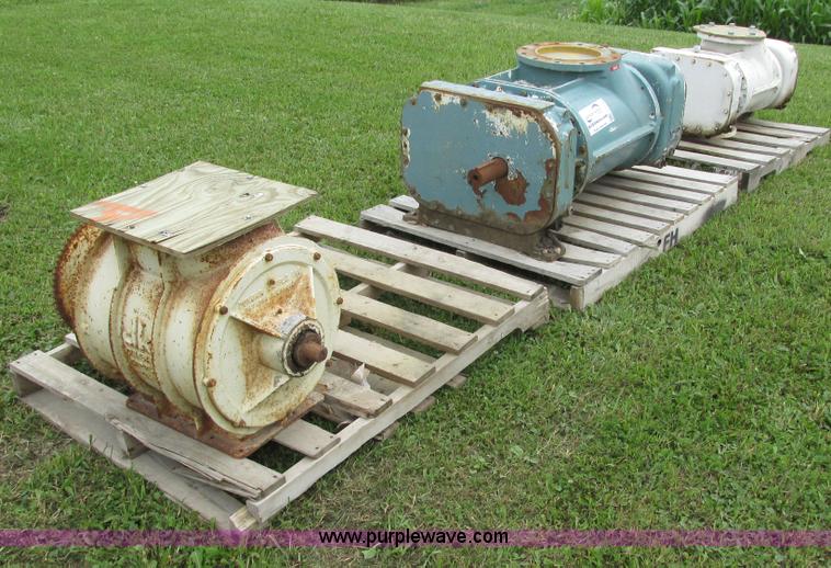 image for item I4149 (3) blower/compressors