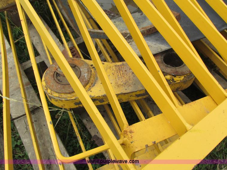 image for item I4150 Assorted items