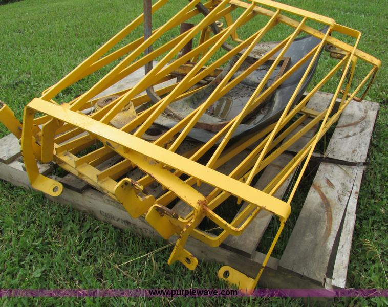 image for item I4150 Assorted items