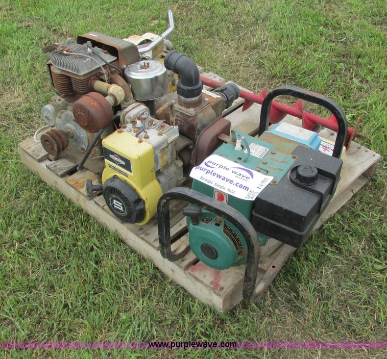 image for item I4151 Assorted items