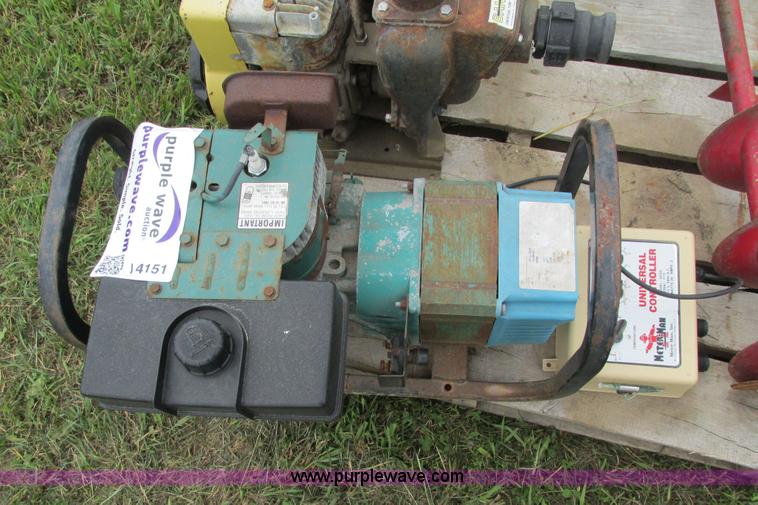 image for item I4151 Assorted items