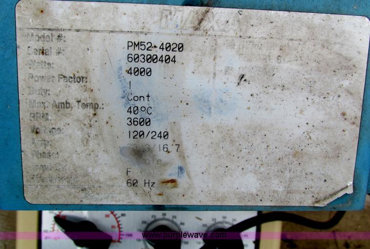 image for item I4151 Assorted items