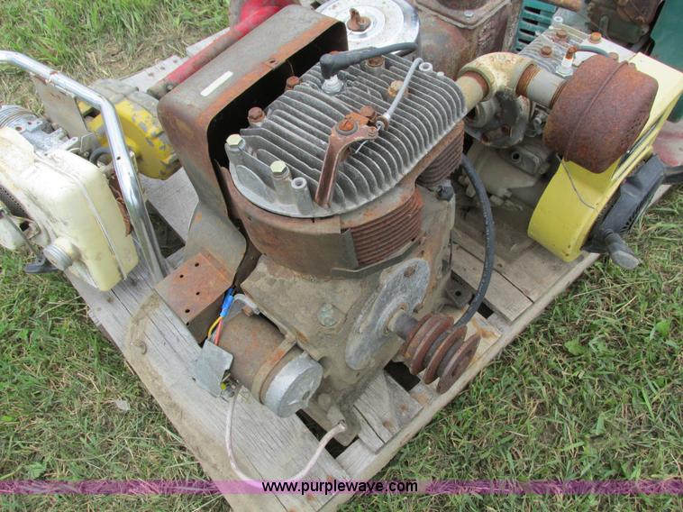 image for item I4151 Assorted items