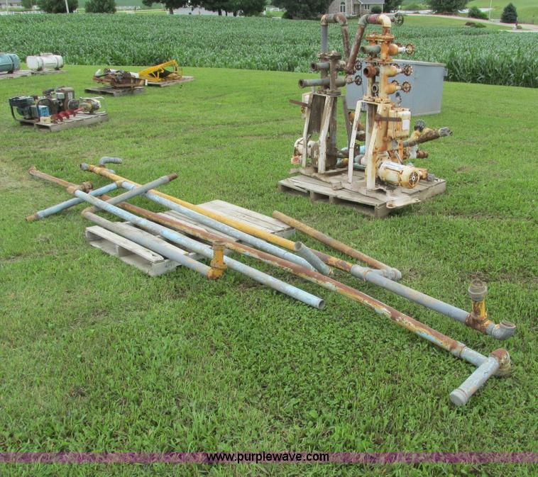 image for item I4153 Assorted valves and pipe