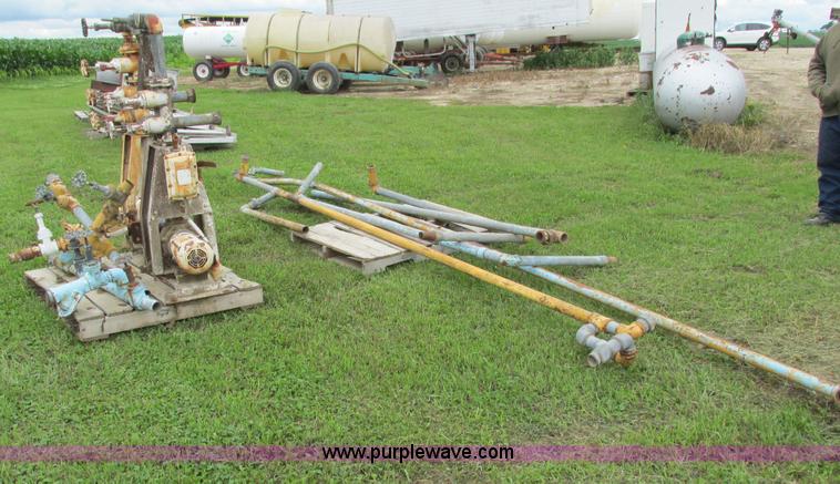 image for item I4153 Assorted valves and pipe