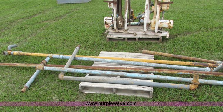 image for item I4153 Assorted valves and pipe