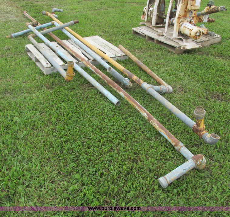 image for item I4153 Assorted valves and pipe