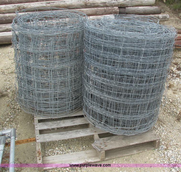 image for item I4157 (4) rolls of wire fence