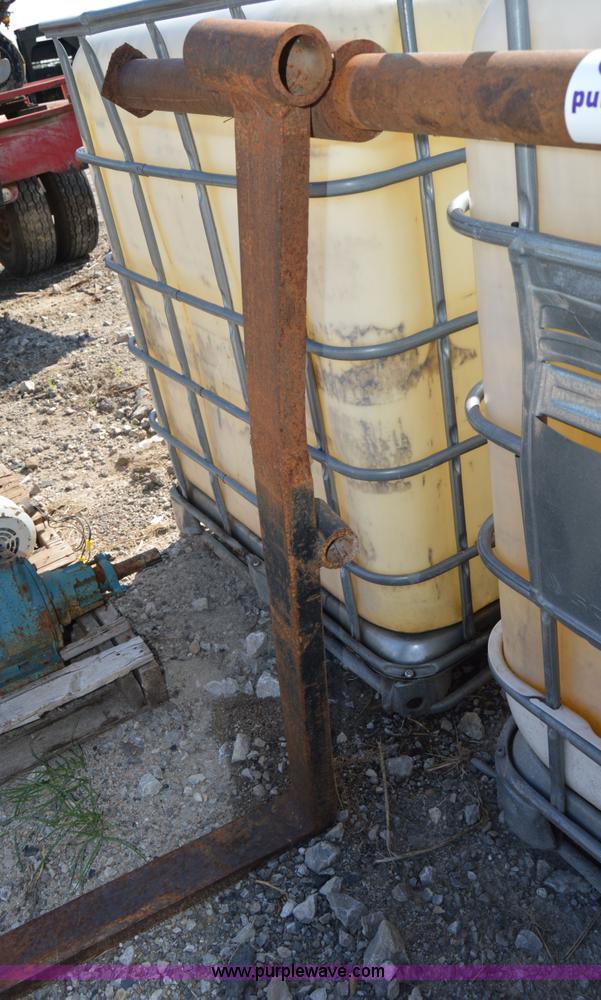 image for item I4662 42" loader forks