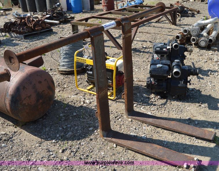 image for item I4663 38" long loader forks