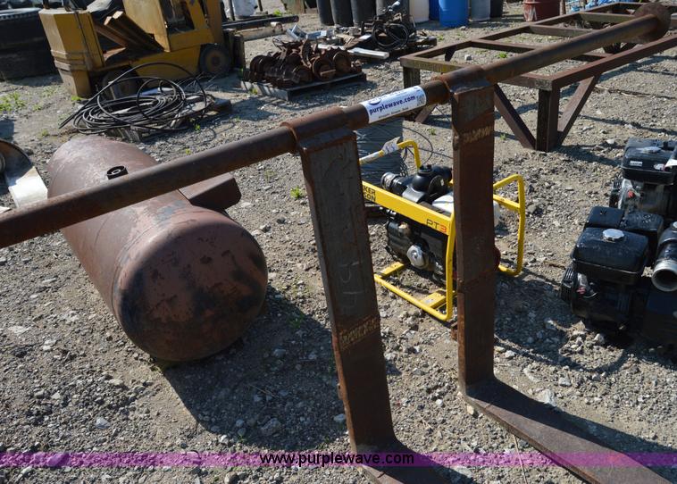 image for item I4663 38" long loader forks