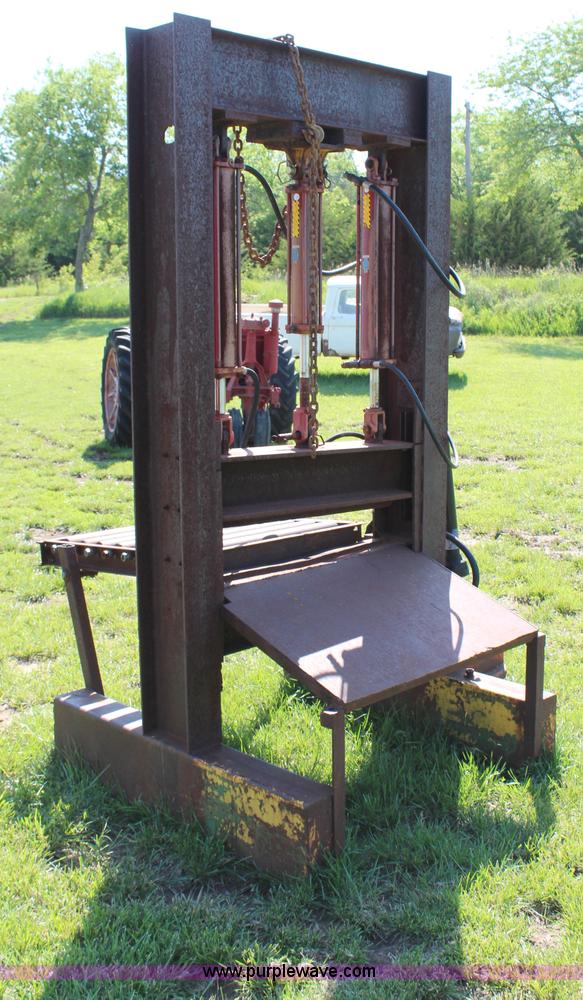 image for item J1097 *Rock crusher