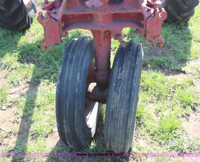 image for item J1098 Farmall F-20 tractor