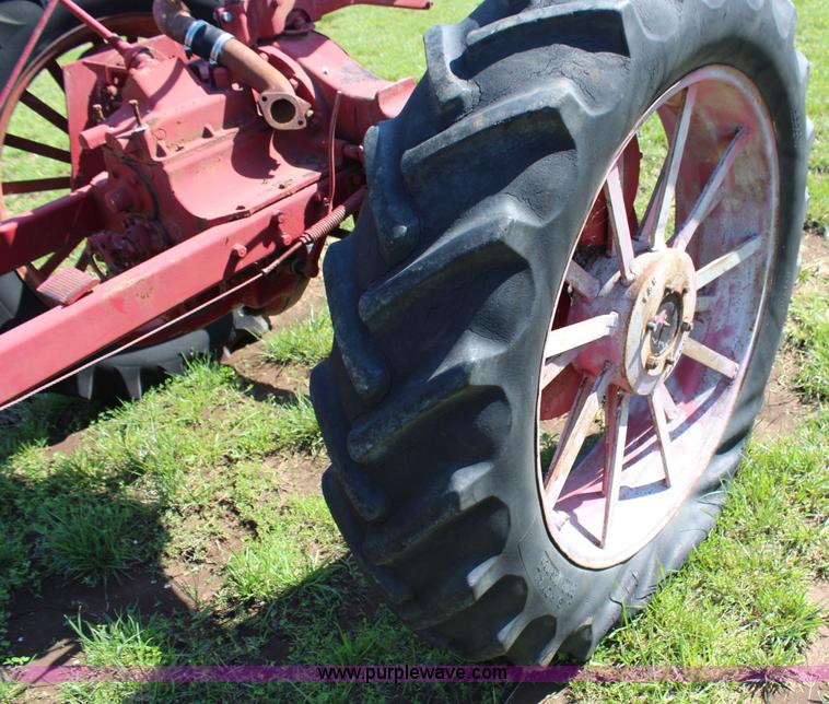 image for item J1098 Farmall F-20 tractor