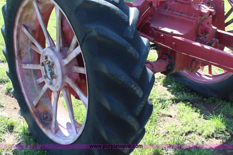 image for item J1098 Farmall F-20 tractor