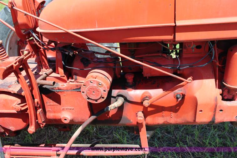 image for item J1115 1947 Farmall H tractor