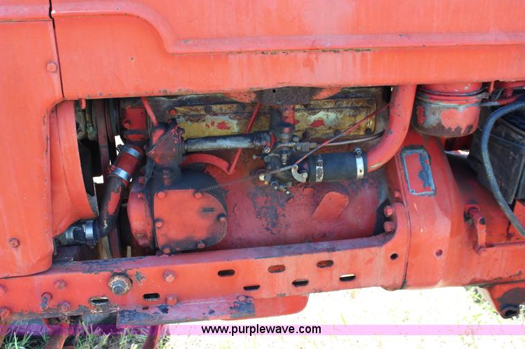 image for item J1115 1947 Farmall H tractor