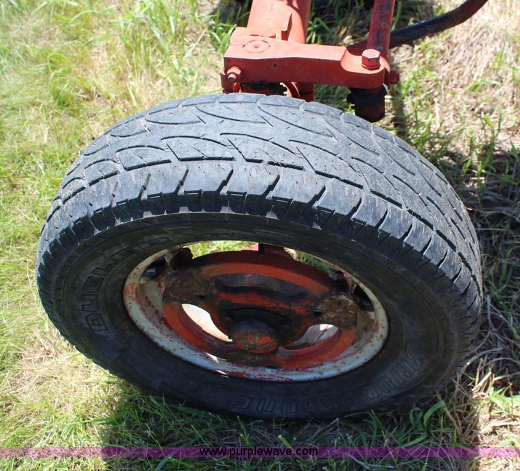 image for item J1115 1947 Farmall H tractor