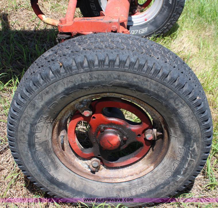 image for item J1115 1947 Farmall H tractor