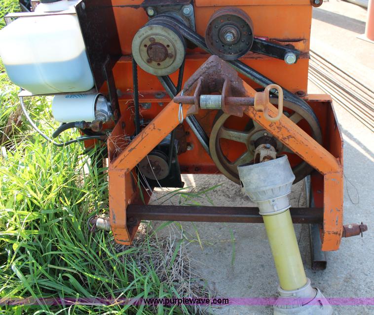 image for item J1143 Bear Cat 72854 wood chipper