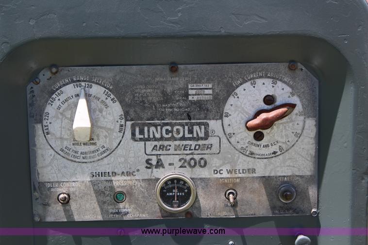image for item J1144 Lincoln SA200 welder