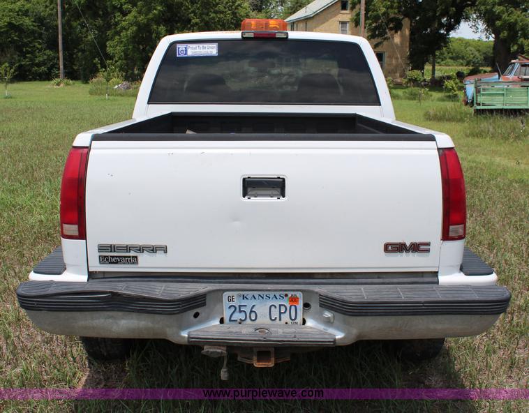 image for item J1159 1998 GMC Sierra 1500 Z71 Ext. Cab pickup truck