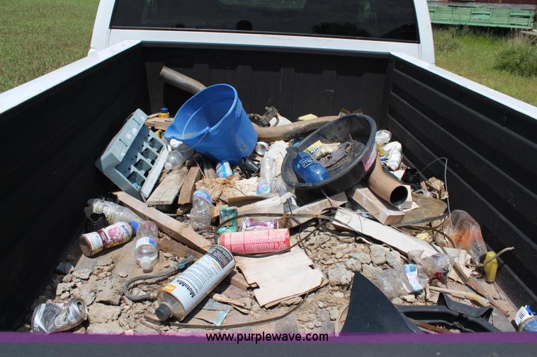 image for item J1159 1998 GMC Sierra 1500 Z71 Ext. Cab pickup truck