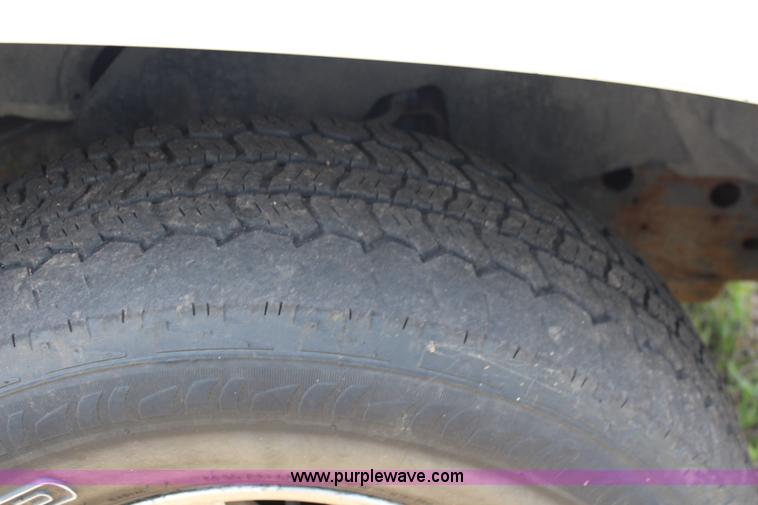 image for item J1159 1998 GMC Sierra 1500 Z71 Ext. Cab pickup truck