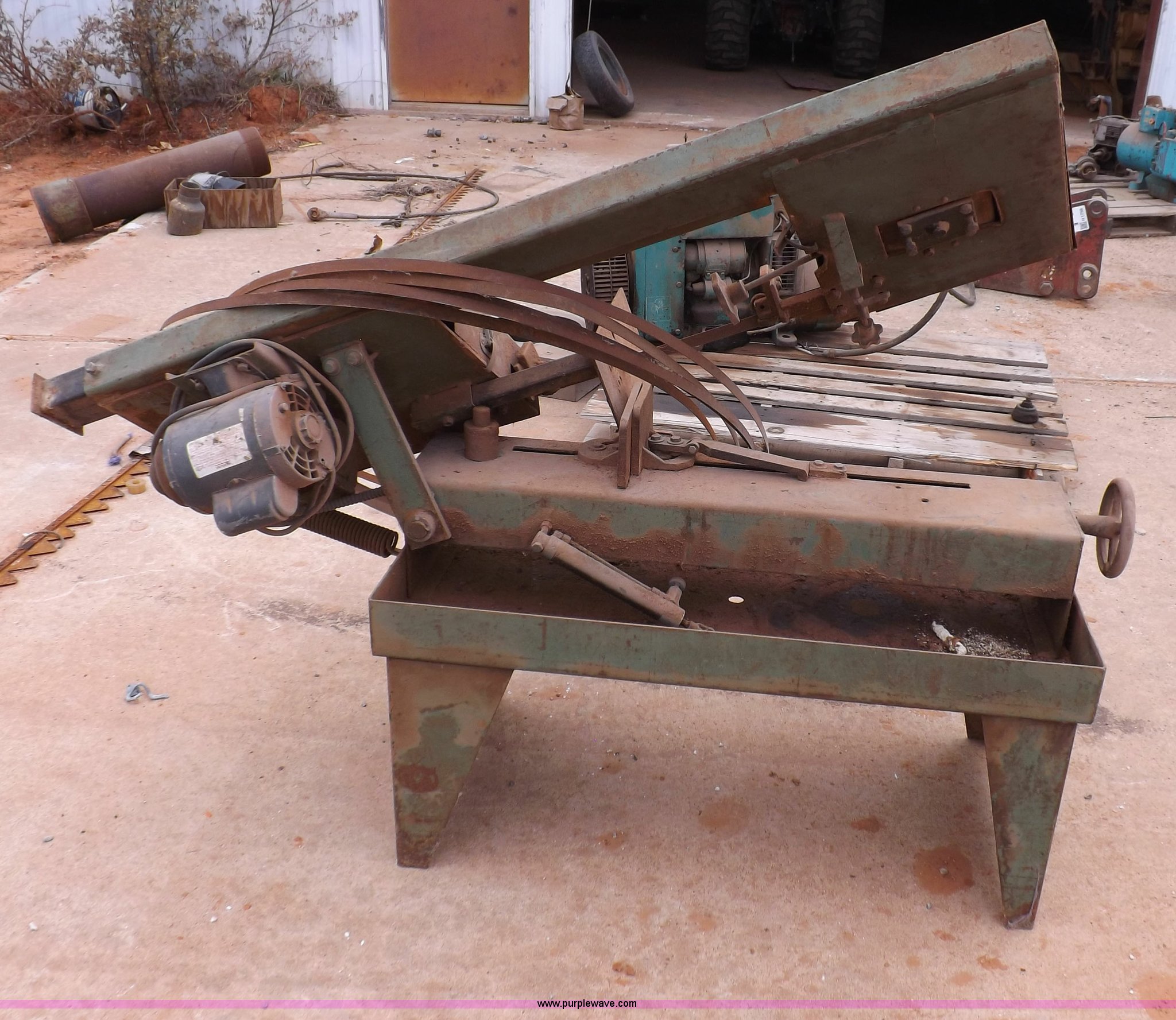 Carolina Tool&Equipment HD10 band saw in Woodward, OK Item H1761 sold