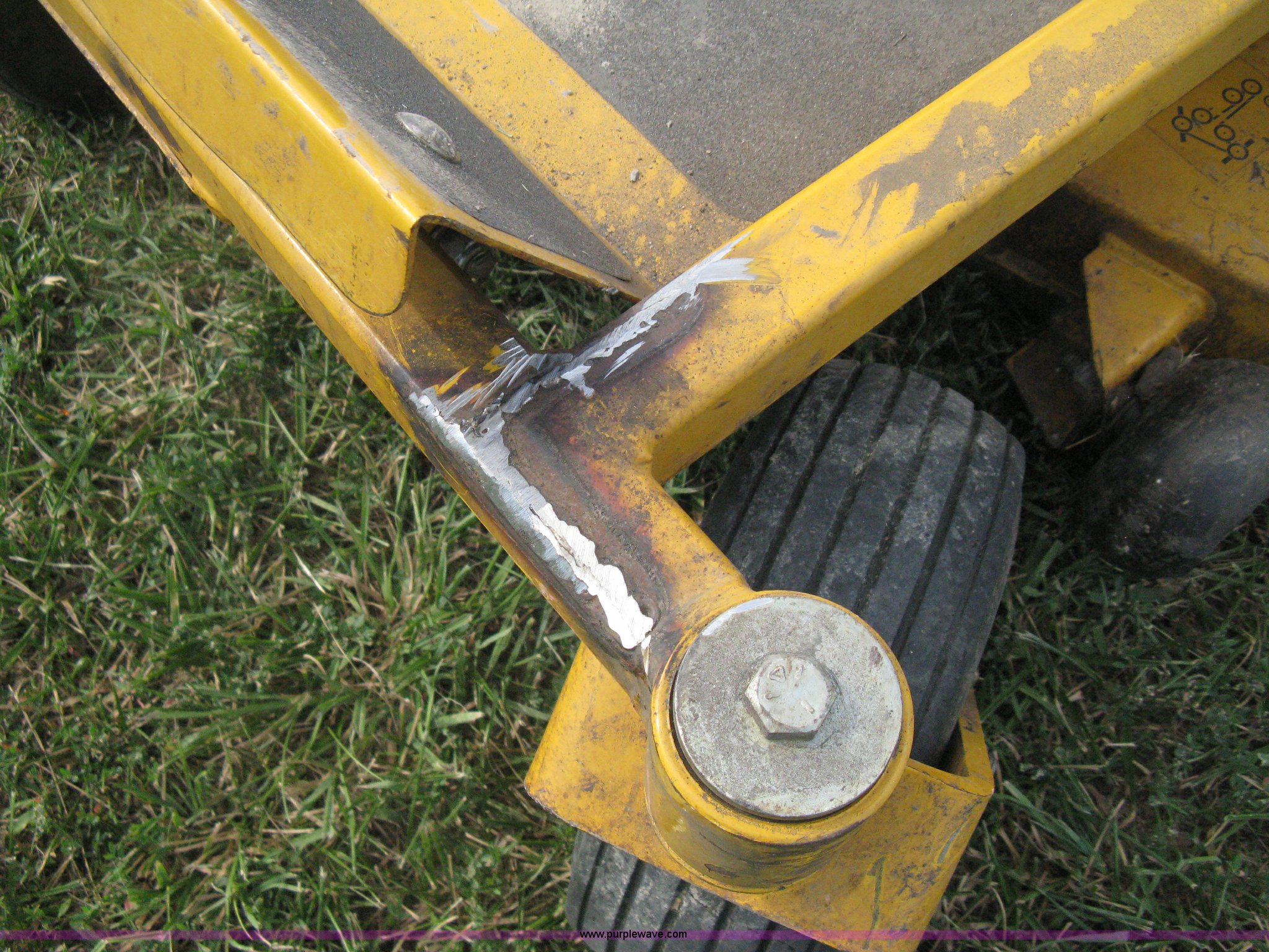 Hustler FasTrak 927350 ZTR lawn mower in McPherson, KS Item H5338